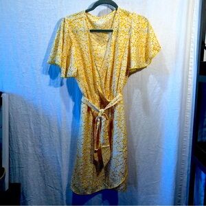Unbranded summer faux wrap dress mini yellow and gold floral belted L